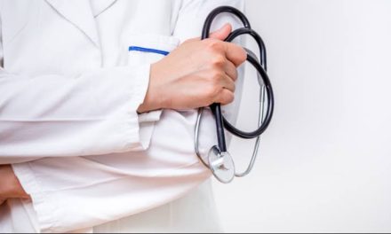 Tanggung Jawab Dokter Dalam Menjaga Kesehatan Masyarakat