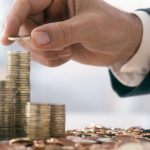 Menjadi Kaya: Kebiasaan Finansial Yang Membangun Kekayaan