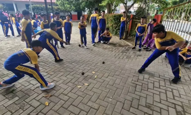 Permainan Tradisional Mulai Diperkenalkan Kembali