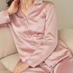 Baju Tidur: Memilih Bahan Yang Nyaman Untuk Kualitas Istirahat