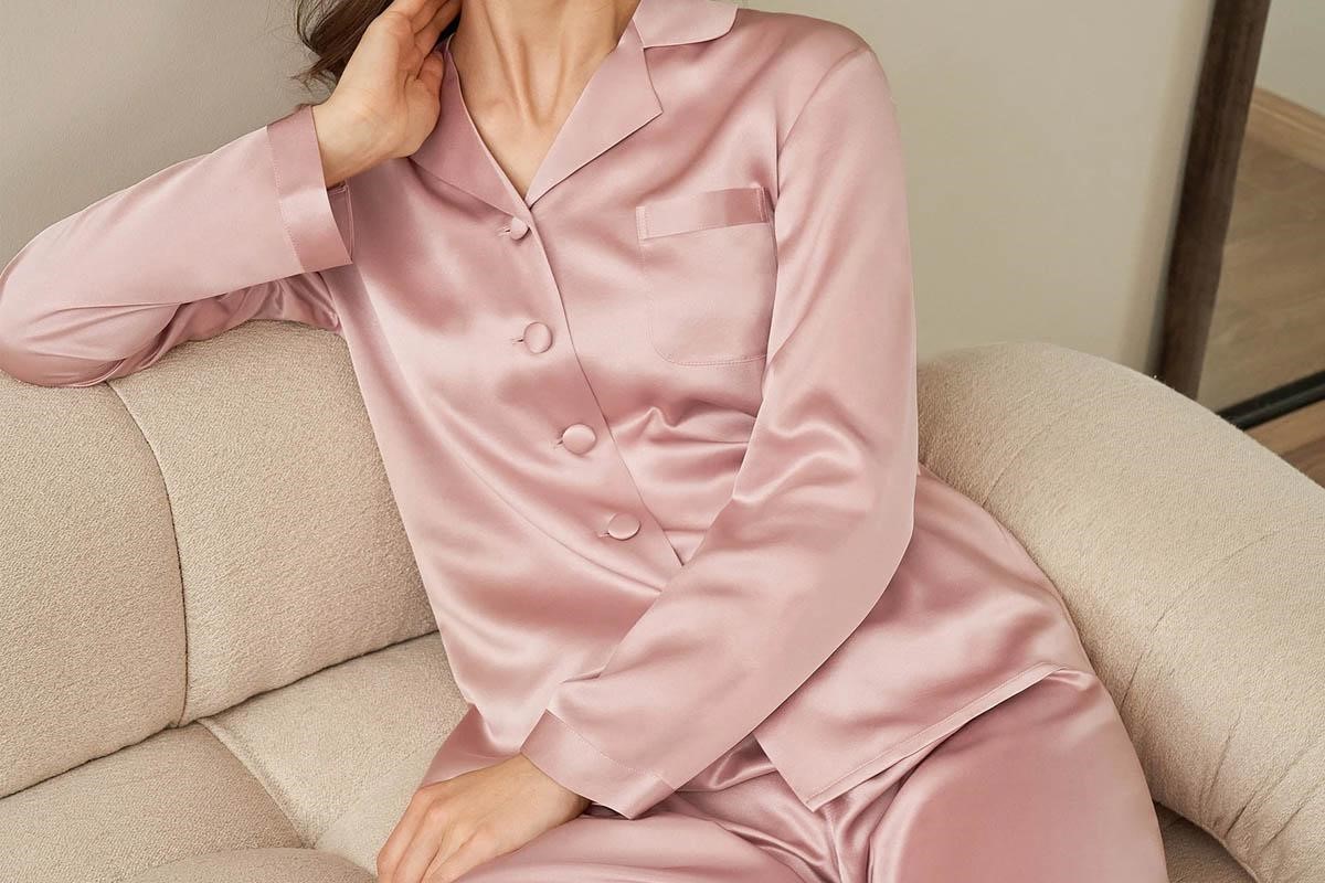Baju Tidur: Memilih Bahan Yang Nyaman Untuk Kualitas Istirahat